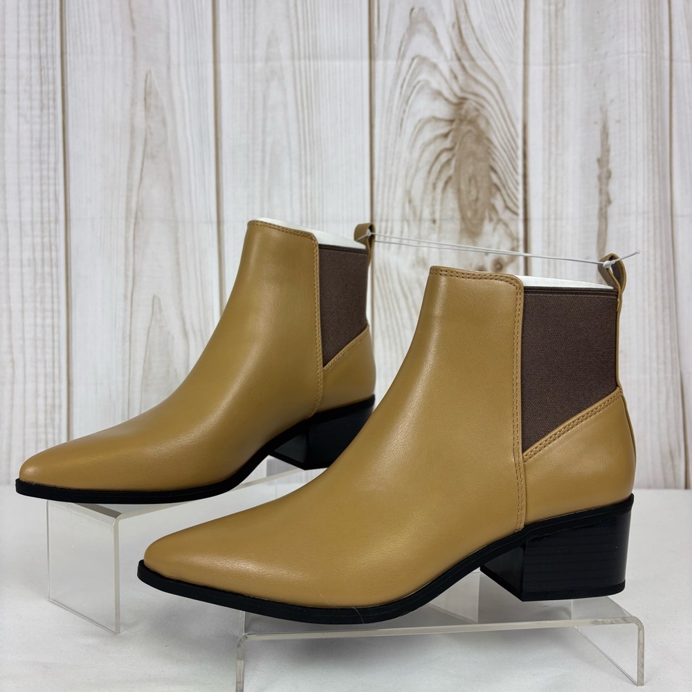 A New Day Ankle Boots Pull On Pointed Toe Casual Dressy Western Boot Tan Size 7W